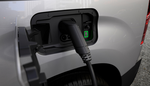 Peugeot e-Partner Charge Port